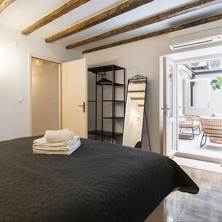 Old Town Apartment