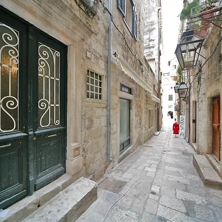 아파트 Old Town